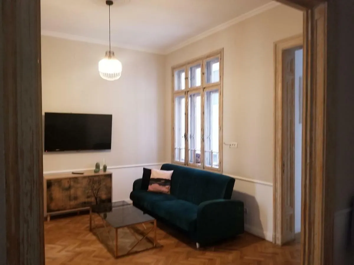 Lascăr Catargiu Vila Bucureşti 0*,